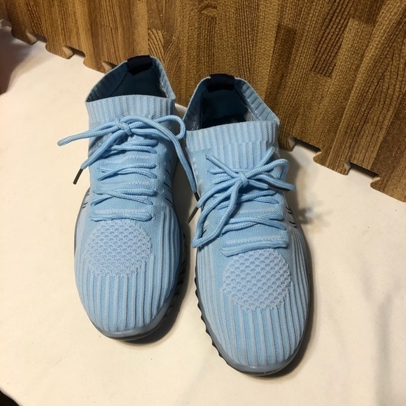 Danskin Sneakers - Picture 1 of 7